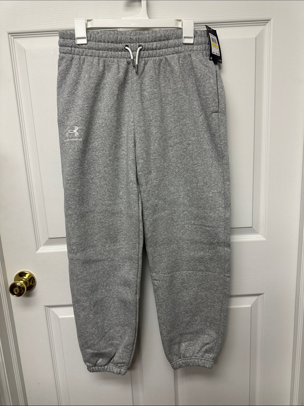 Under Armour Heather Gray Fleece Sweatpants women’s medium